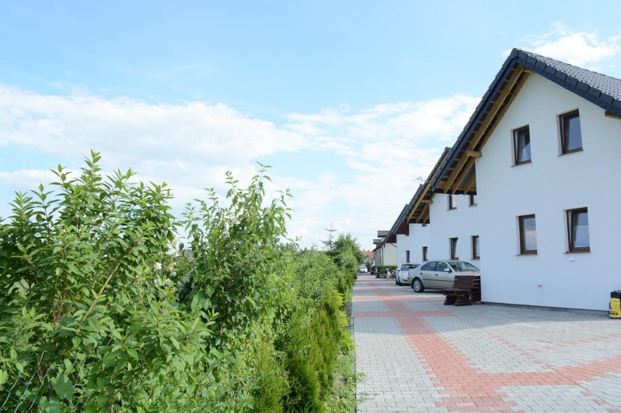 Osrodek Wypoczynkowy Swallow Grzybowo  Exterior foto